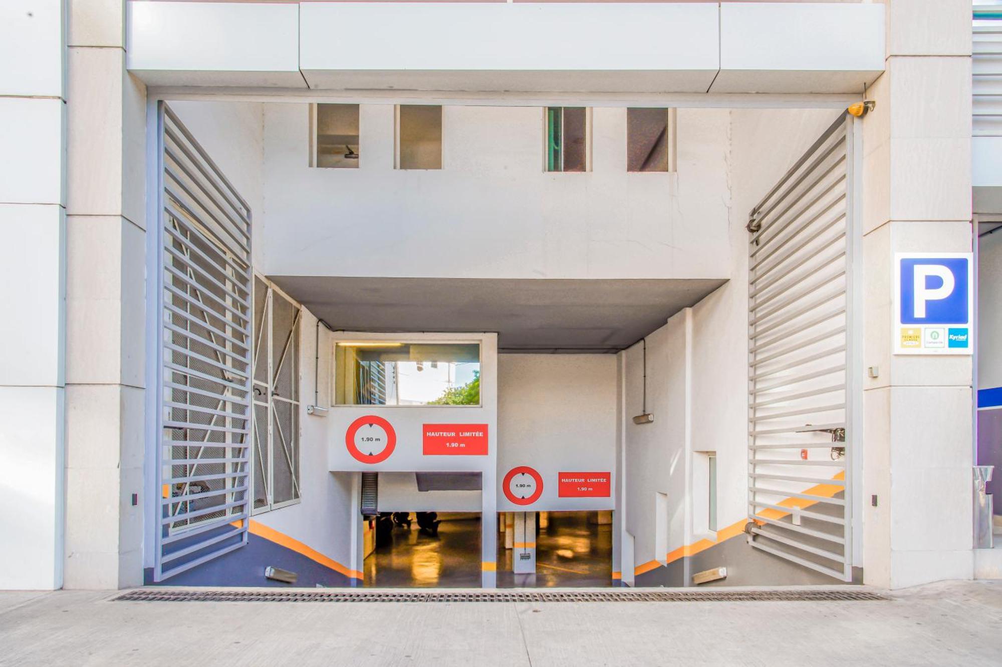 Campanile Casablanca Centre Ville Exterior photo